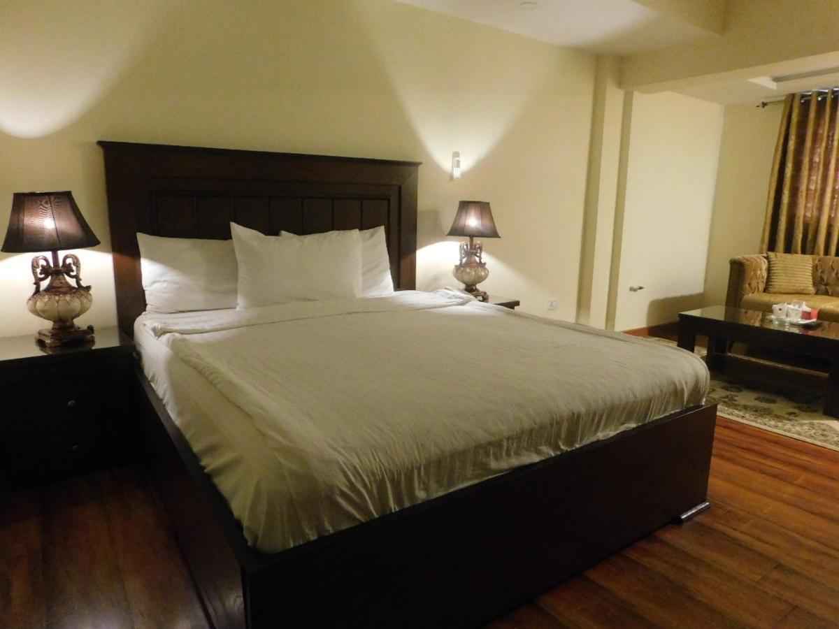 Hotel Diplomat イスラマバード エクステリア 写真