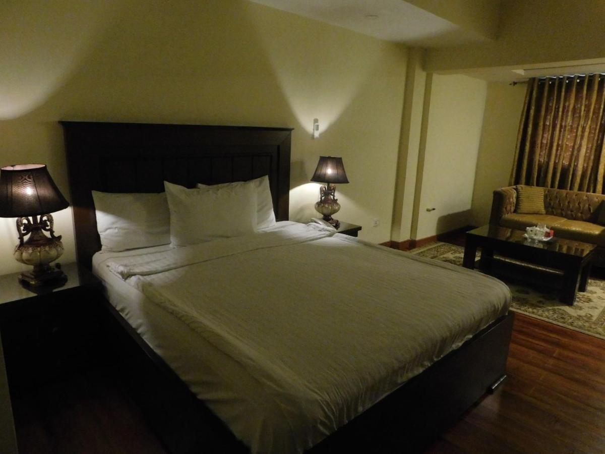 Hotel Diplomat イスラマバード エクステリア 写真